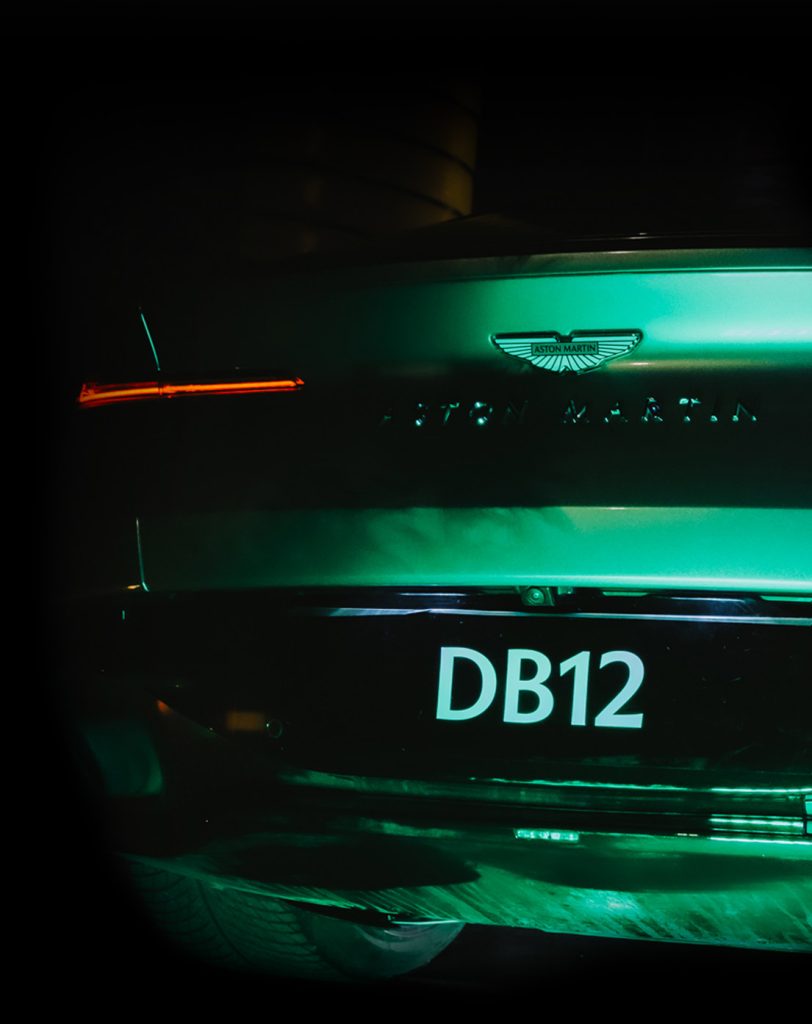 Aston Martin evento – vista frontale